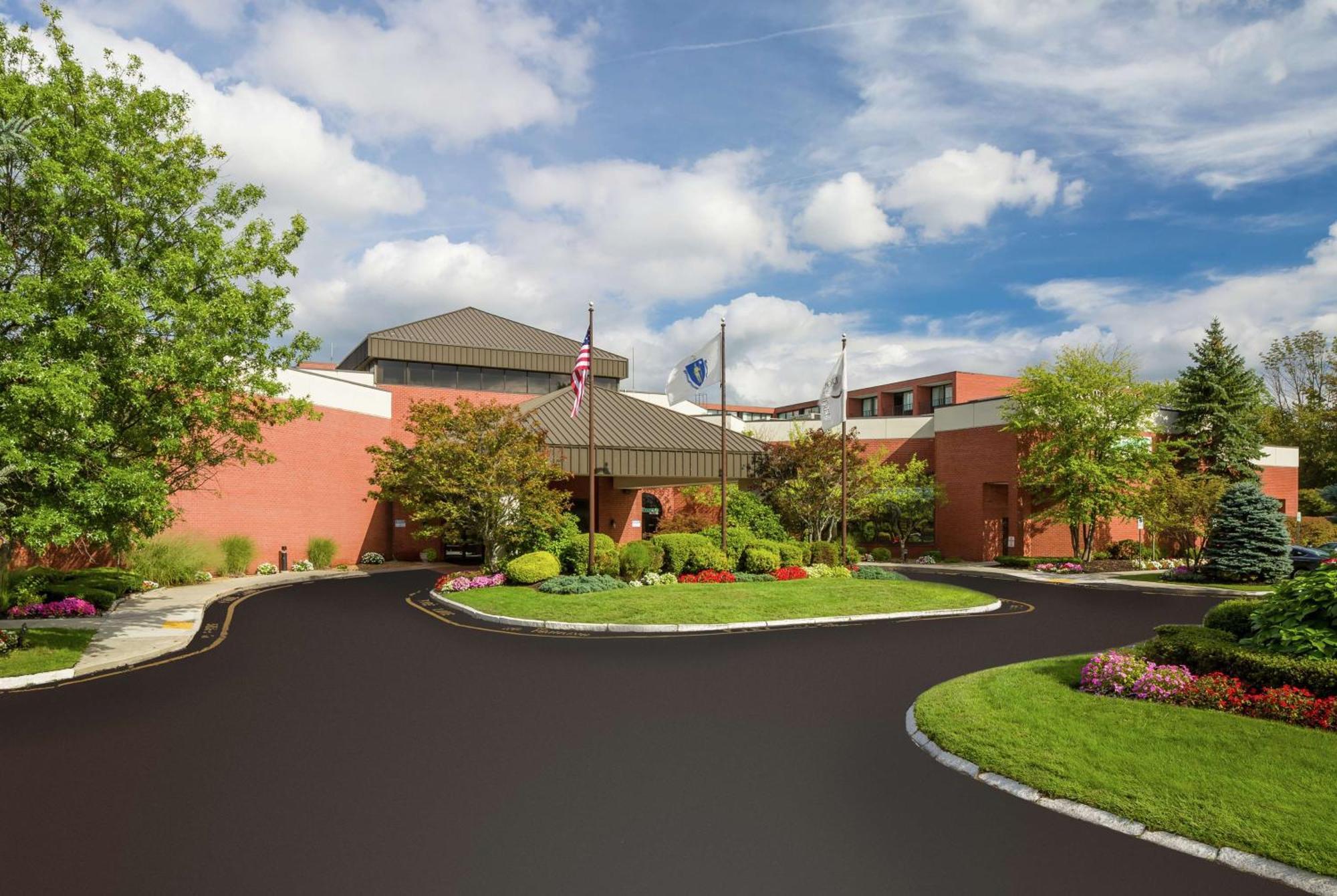 Doubletree By Hilton Boston-Andover Hotel Exterior photo