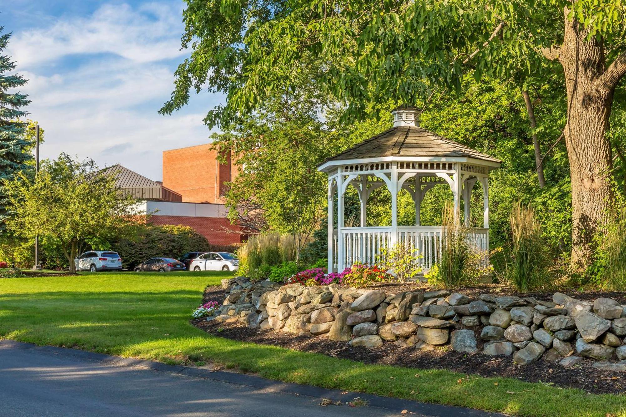 Doubletree By Hilton Boston-Andover Hotel Exterior photo